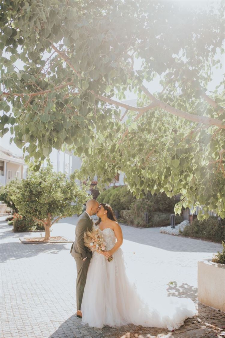 כל פרח במקום: כך נראית חתונה של ארכיטקטית 25