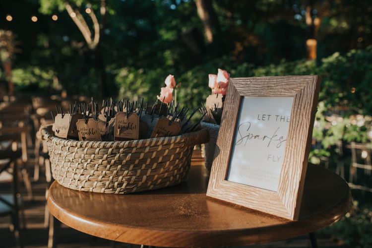 כל פרח במקום: כך נראית חתונה של ארכיטקטית 54