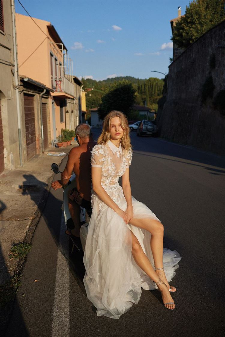 היישר משבוע האופנה לכלות NY: הקולקציה של ליז מרטינז 33