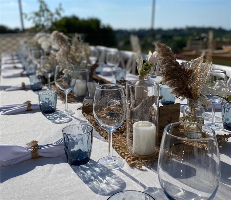 כבשה את קיסריה ואת תל אביב עם שמלות כלה שקלעו בול 22