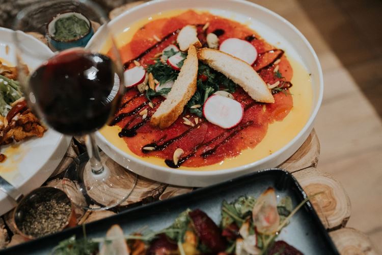 כאן מגשימים סיפורי אהבה: הכירו את ריזורט האירועים TAO 6