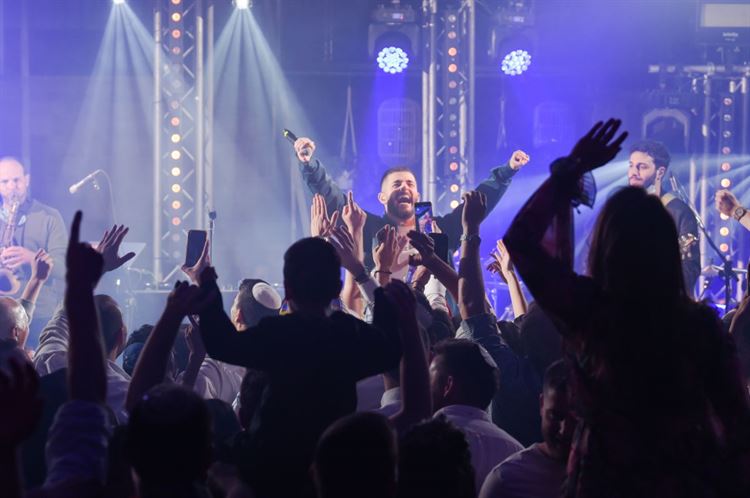 הפתעה מעדן חסון: הודיה זינגבוים בחתונה מהאגדות 21