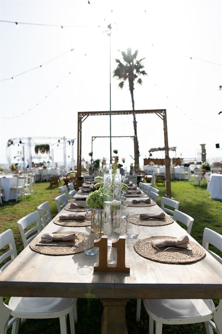 חווה בלבן: חתונת ה"ברנינג מן" של כוכבת לוציפר 17