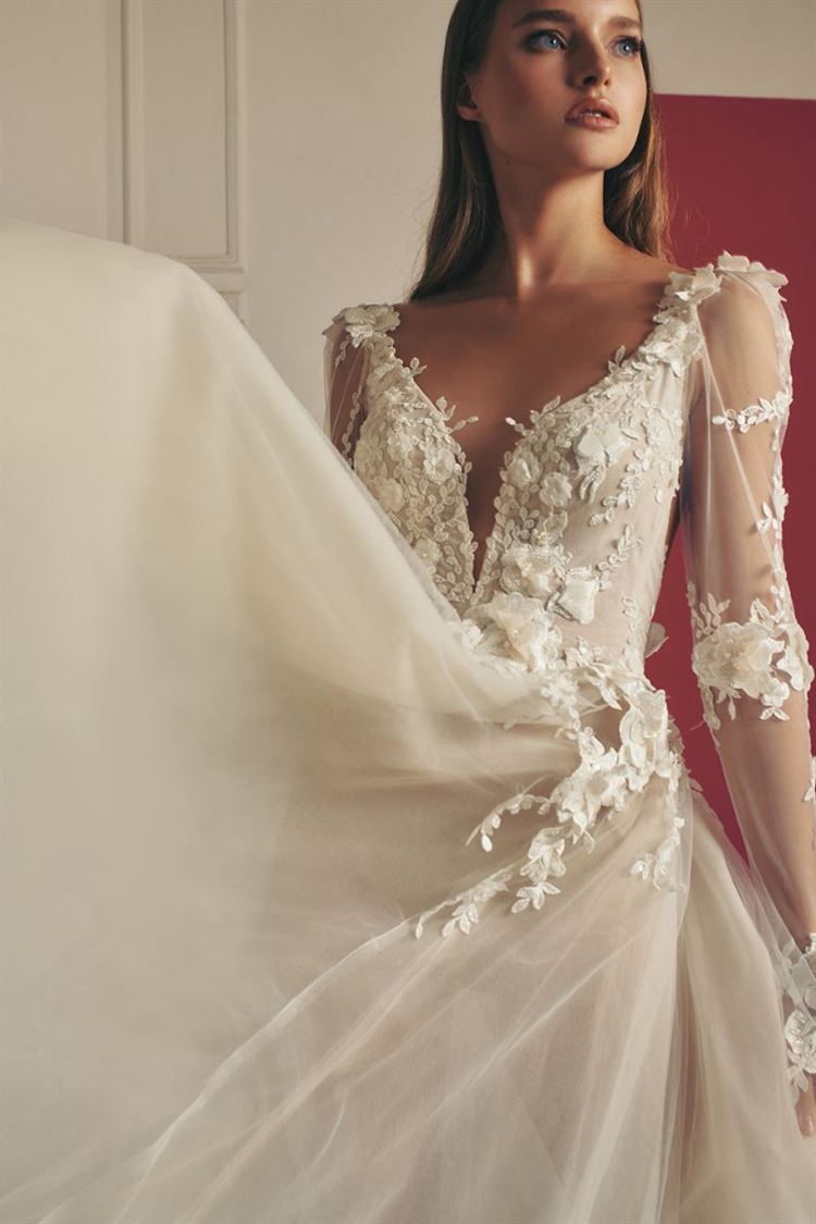 החיים הם טלנובלה? גליה להב מתמקמת בפרונט הקולקציה שלה 10