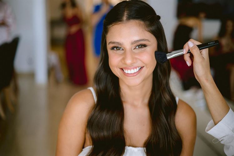 דנה בן חיים בהכנות לחתונה (צילום: איציק בן דוסא)