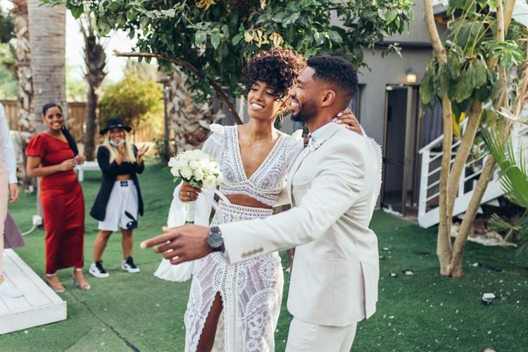 הזוג בגן האירועים ארבע עונות (צילום: שיצו צלמים)