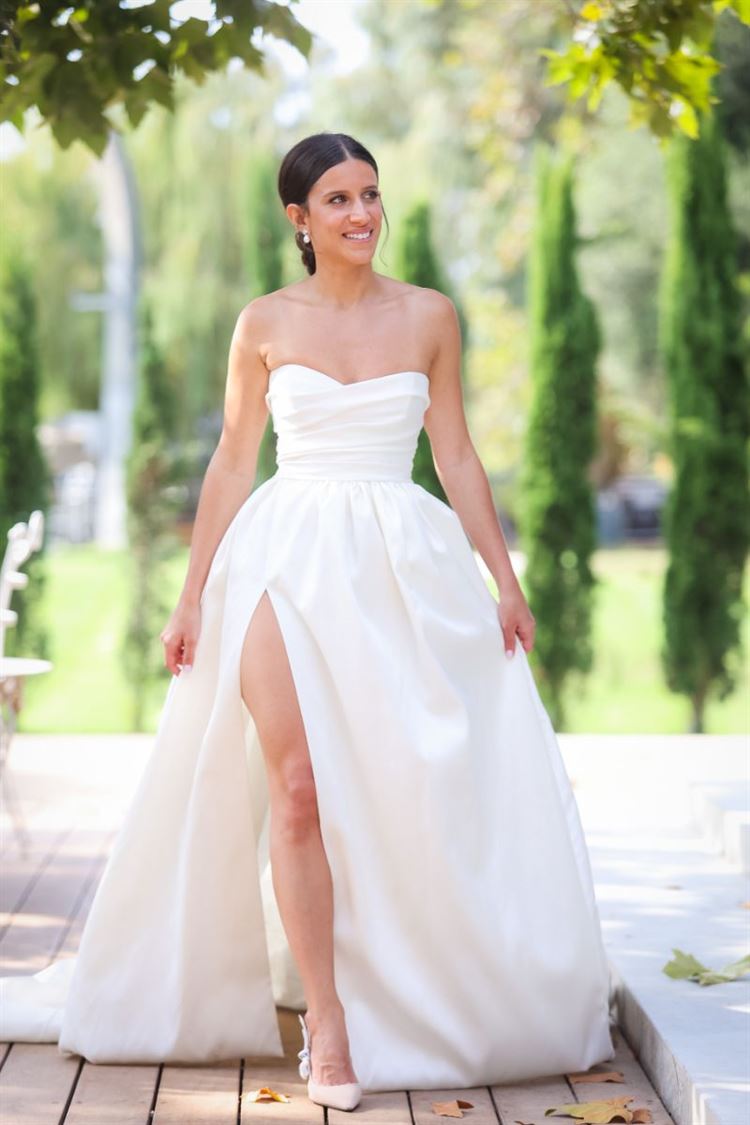 שמלה מקולקציה חדשה של דנה הראל (צילום: עדי כהן צדק)