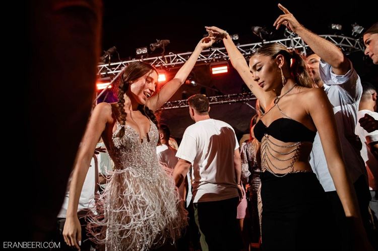 החתונה המדברית של נטע ושיר (צילום: ערן בארי)