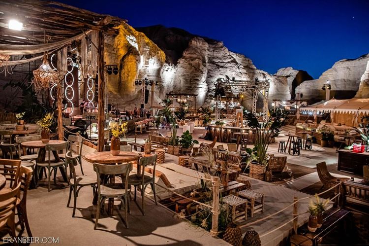 החתונה המדברית של נטע ושיר (צילום: ערן בארי)