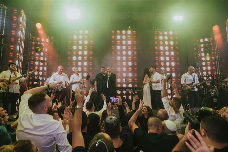 חשמל בחתונה של נועה ואופיר (צילום: אבשלום זוהר)