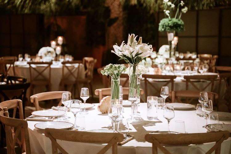 עיצוב השולחנות, החתונה של שיר ואסף (צילום: אלמוג גבאי)