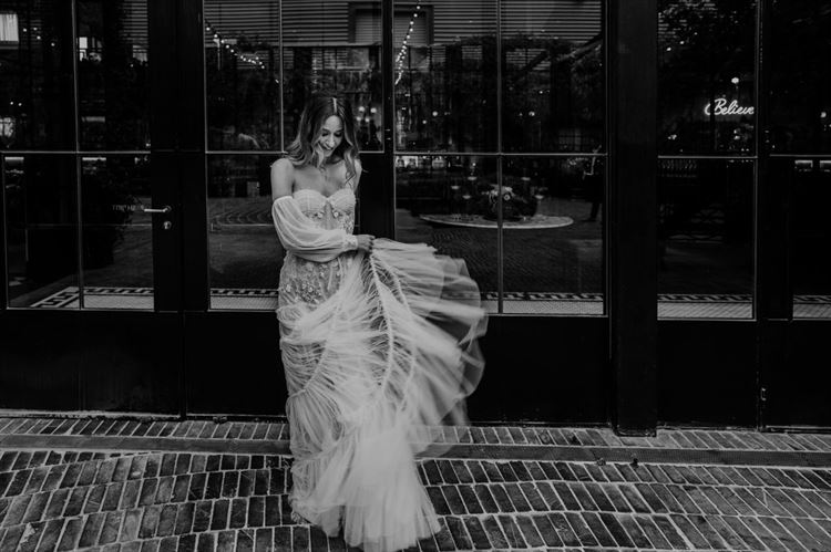 אי אפשר להוריד ממנה את העיניים (צילום: איה ואבי)