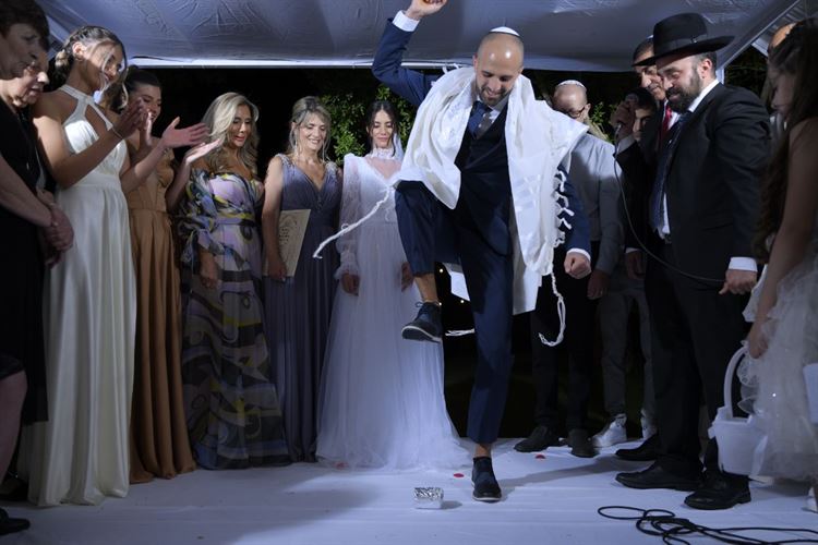 החופה בגן האירועים, החתונה של שיר ועמרי (צילום: אסף דוד)