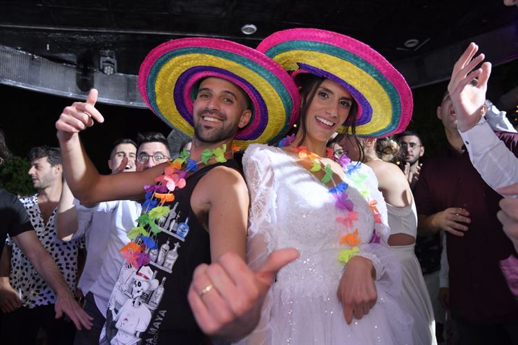 פיאסטה בחתונה של עמרי ושיר (צילום: אסף דוד)