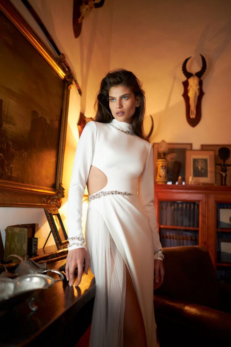 חלומית, קולקציית 2022 בעיצובה של ענבל דרור (צילום: אלון שפרנסקי)