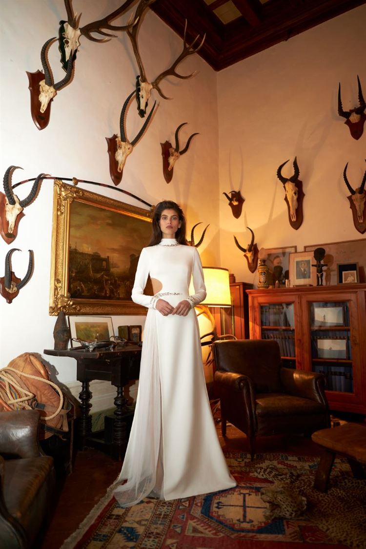 קולקציית 2022 בעיצובה של ענבל דרור (צילום: אלון שפרנסקי)