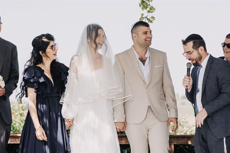 תחת חופה וקידושין (צילום: תום סיימון)