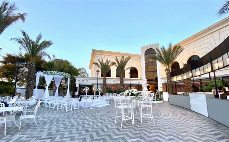 הצצה אל המתחם האירועים 