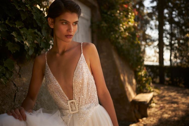 שמלת כלה בעיצובה של ענבל דרור (צילום: יחצ)