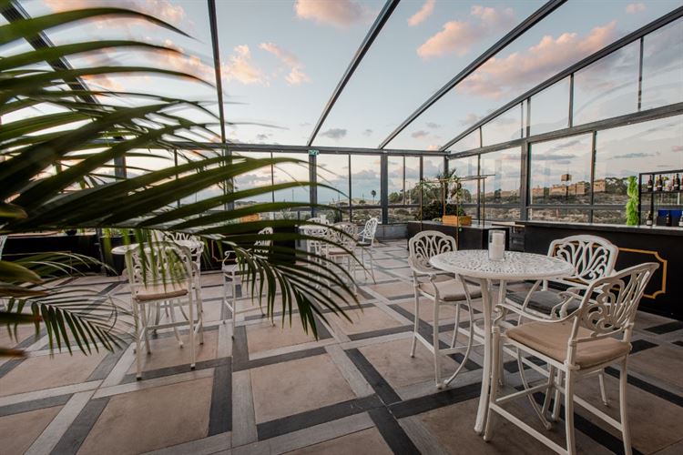 הצצה אל מתחם האירועים 'קסטלו' (צילום: וואלה! מזל טוב)