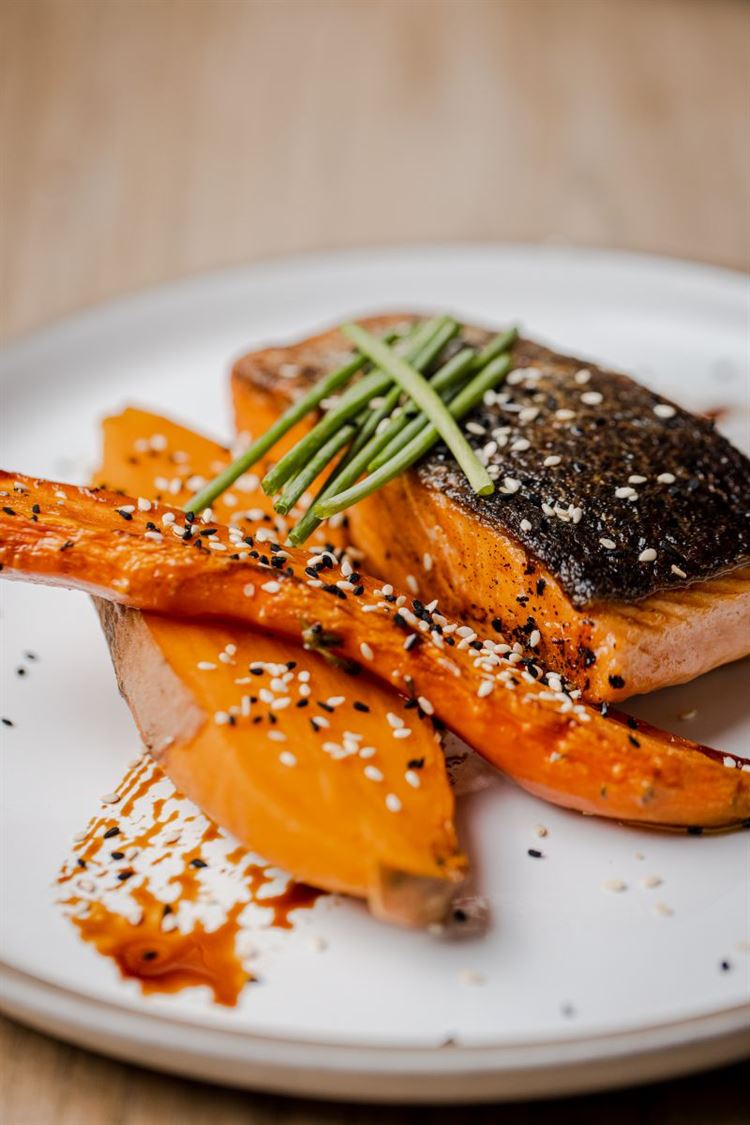 תפריט 2022 של קסטלו (צילום: וואלה! מזל טוב(