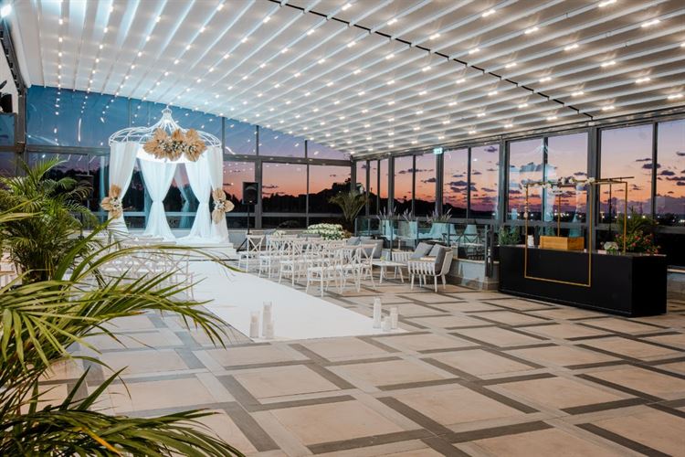 הצצה אל מתחם האירועים 'קסטלו' (צילום: וואלה! מזל טוב)