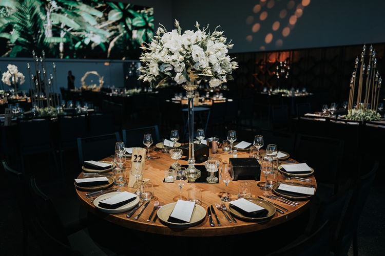 עיצוב אולם האירועים (צילום: שי בוזגלו)