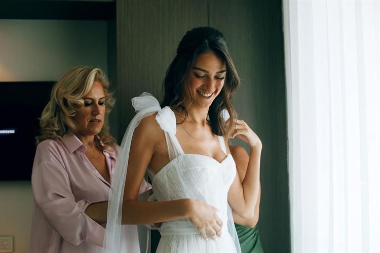 ערכה את החתונה מהר בשל מצבו של אביה, שלי המרגשת (צילום: אפי יוספי וחיים אזרן)