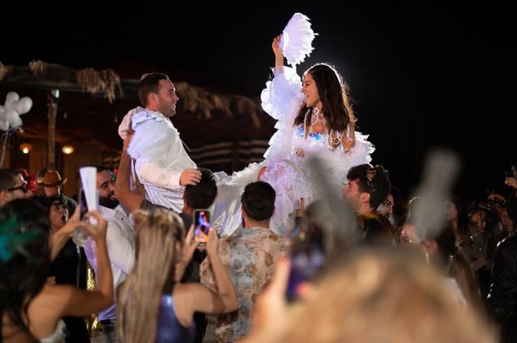 ככה חוגגים חתונה עם חברים, החתונה של שלי ותום (צילום: אלעד סאסי)