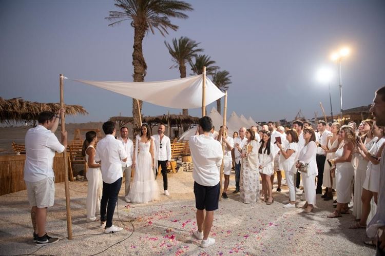 האחות והחבר הטוב חיתנו אותם בחתונה השנייה (צילום: אלעד סאסי)