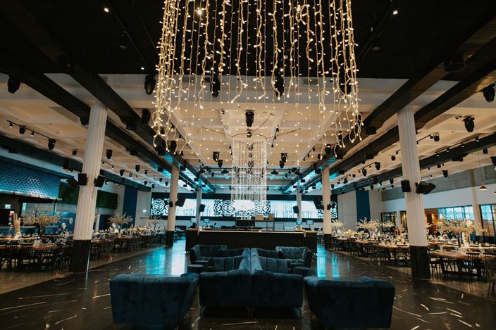 vibes לה ריין La Reine #1