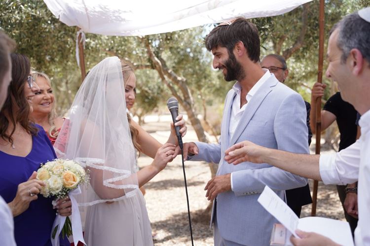 החופה המרגשת, החתונה של יערה ויואב (צילום: רון קובי)