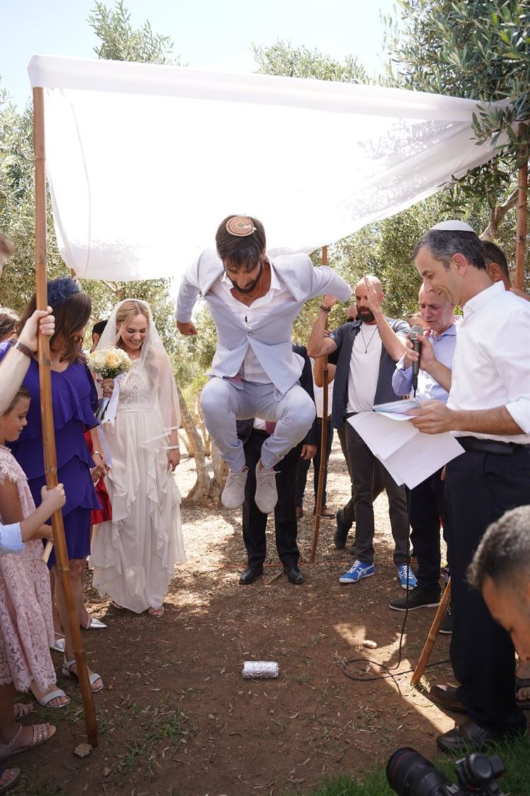 הכי שמח לשבור את הכוס, החתונה של יערה ויואב (צילום: רון קובי)