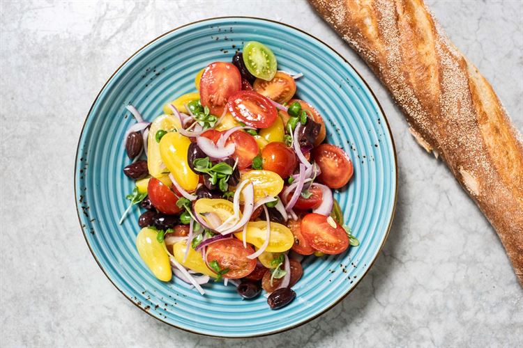 סלט נסיה (צילום: וואלה! מזל טוב)