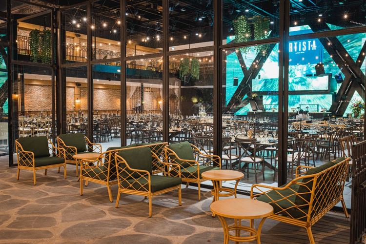 התפאורה של היום הגדול בחייכם, הצצה אל מתחם האירועים 'ארטיסטה' (צילום: וואלה! מזל טוב)