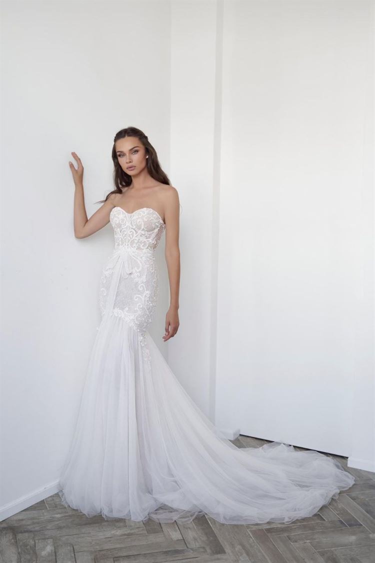 הקולקציה החדשה של מעצבת שמלות הכלה מורן טובול (צילום: אלמוג גבאי)