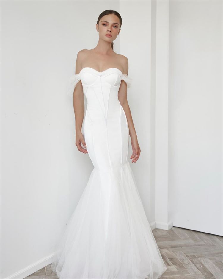 הקולקציה החדשה של מעצבת שמלות הכלה מורן טובול (צילום: אלמוג גבאי)