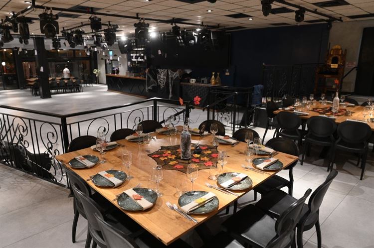 עיצבו את אולם היקב גארדן כאוות נפשם (צילום: אלכס ביילי)