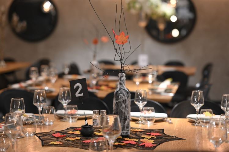 עיצבו את אולם היקב גארדן כאוות נפשם (צילום: אלכס ביילי)