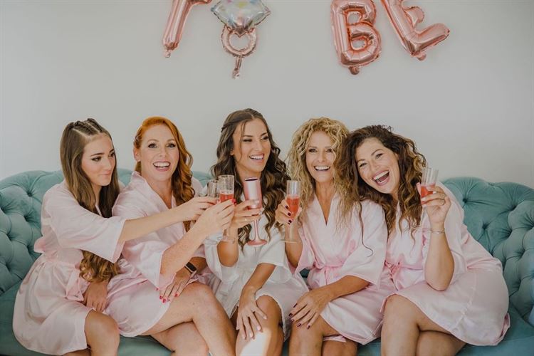 ההתארגנות לחתונה מתחילה (צילום: אלי ראול)