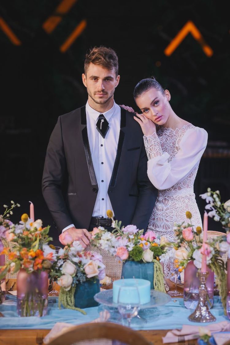 עיצובי השולחנות הטרנדיים ביותר לשנת 2022 (צילום עידן כנפי)