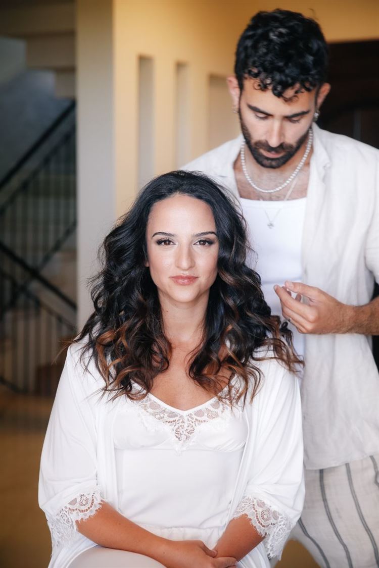 מתארגנת לחתונה (צילום: גיל חיון)