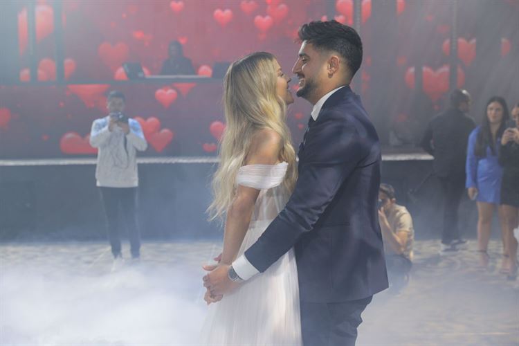 החתונה של יוליה ואופיר (צילום: מיקי סויסה)