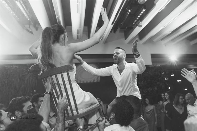 רותם ואור הנשוי הטרי על הרחבה (צילום: לוז | LUZ)