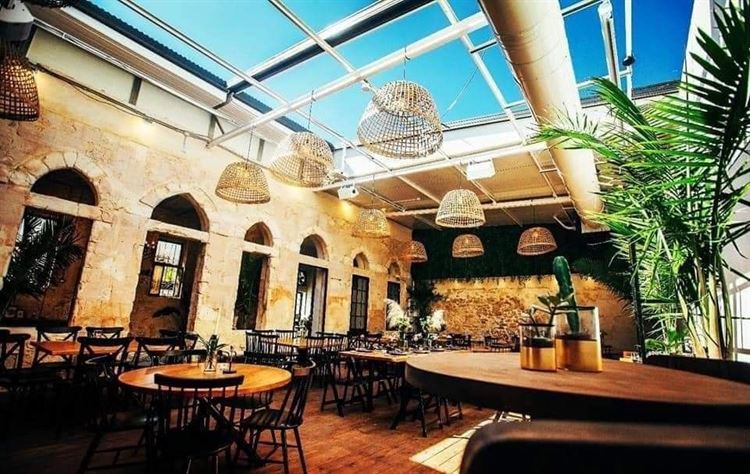 הצצה אל הבית לאירועים 