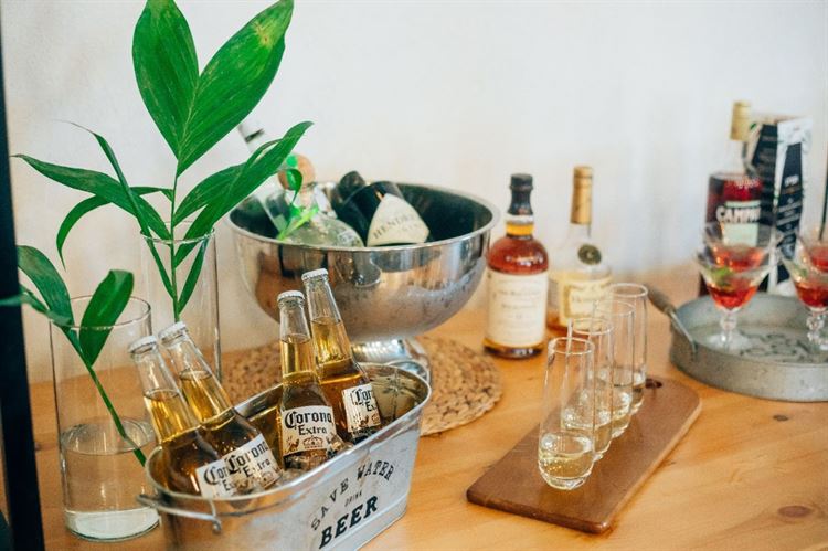 הצצה אל הבית לאירועים 