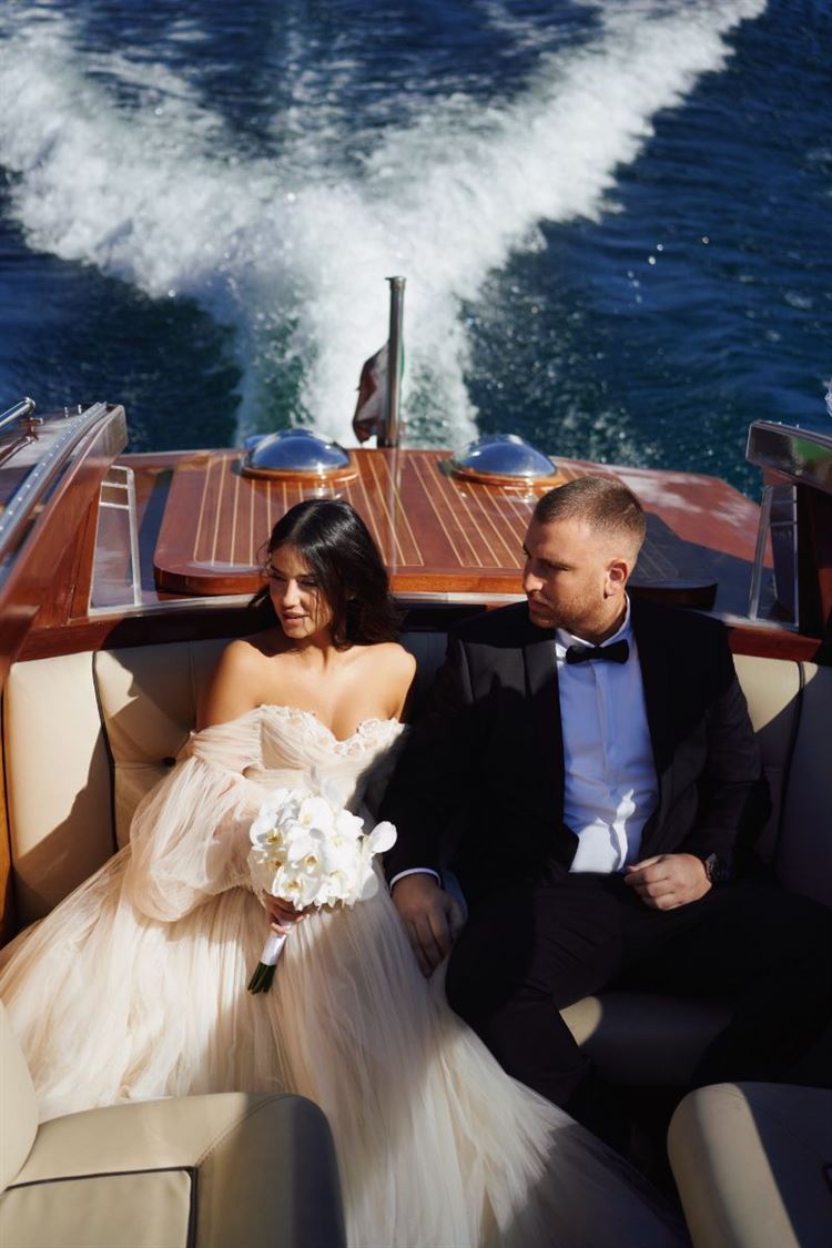 החתונה של פלג וען באגם קומו (צילום: עומרי לוי)