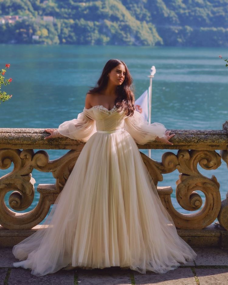 החתונה של פלג וען באגם קומו (צילום: עומרי לוי)