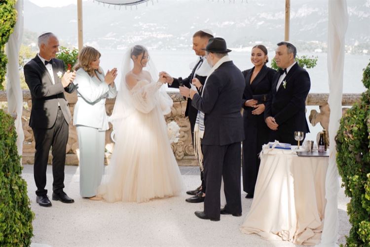 החתונה של פלג וען באגם קומו (צילום: עומרי לוי)