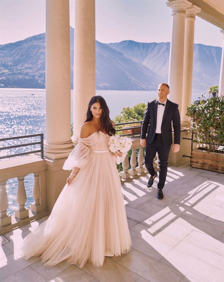 החתונה של פלג וען באגם קומו (צילום: עומרי לוי)